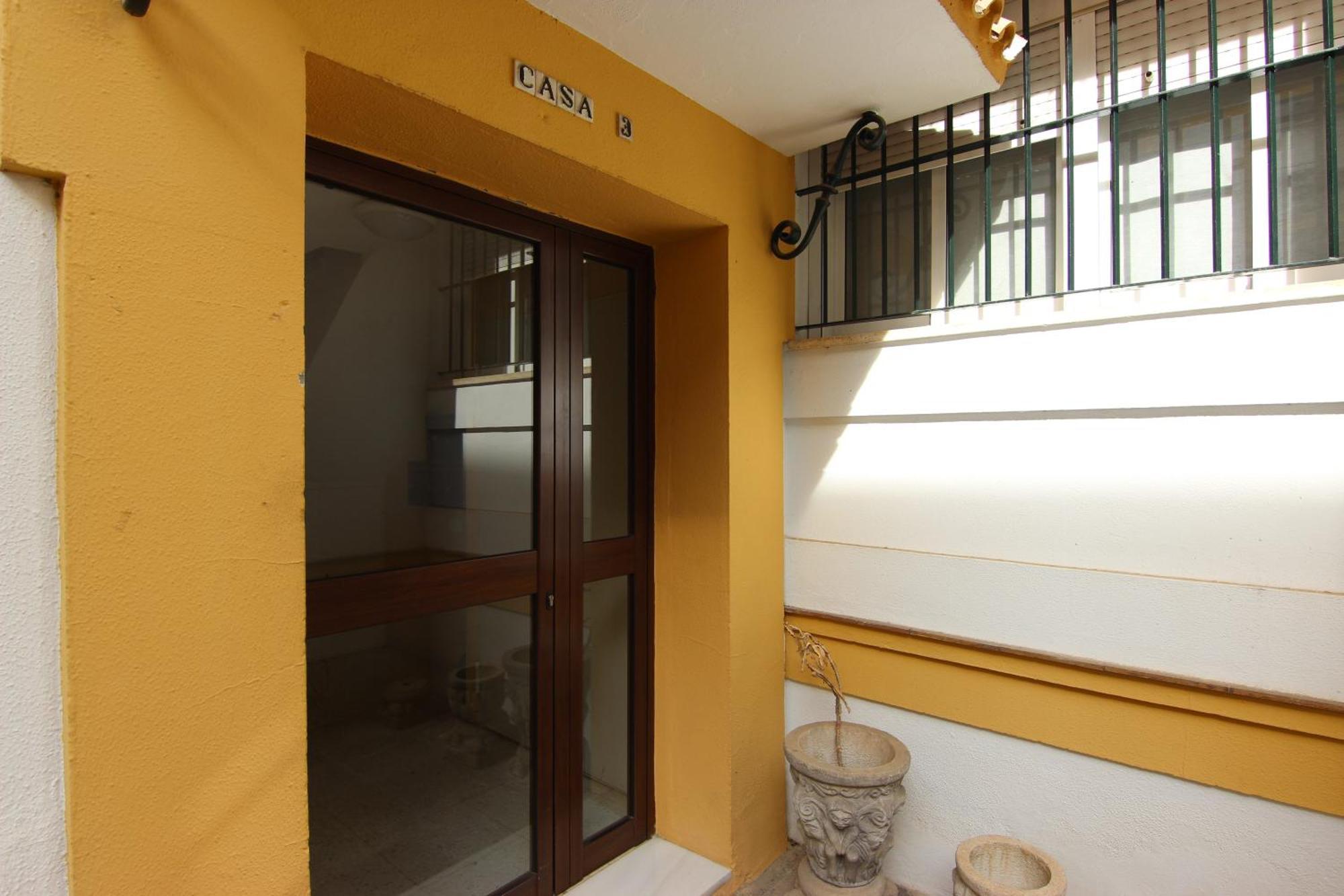 Rentalsevilla Espacioso Apartamento En La Alameda De Hercules Con Parking Экстерьер фото